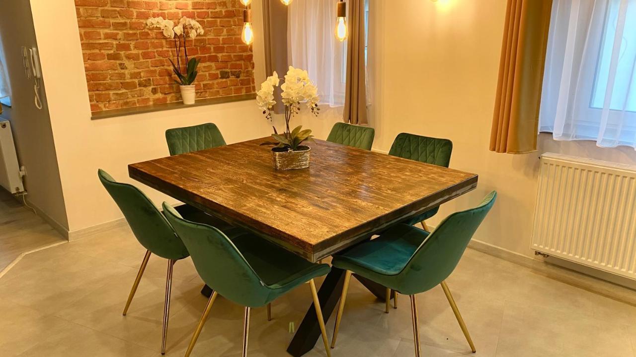 Aparthotel Zabrze, Apartamenty W Centrum Z Prywatnym Parkingiem מראה חיצוני תמונה